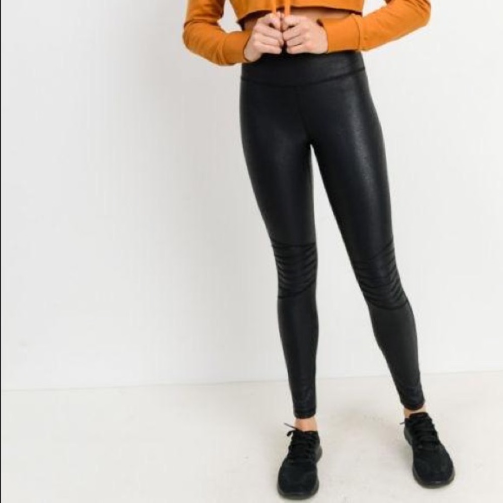 Moto Ribbed-Knee Highwaist Foil Leggings
